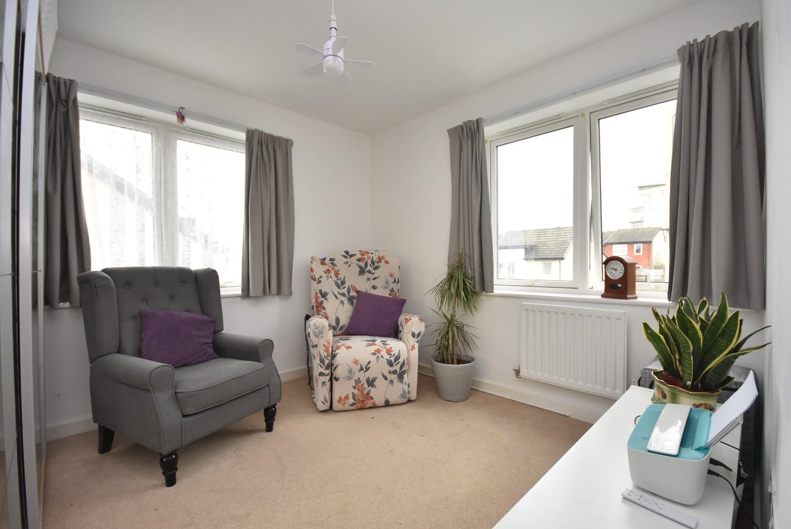 2 Wain Close, Penarth, CF64 1TJ